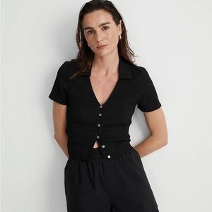 Madewell crinkled Y neck button down shirt